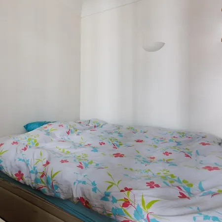 A Small Cocoon Design Montmartre Near Abbesses Appartamento Parigi